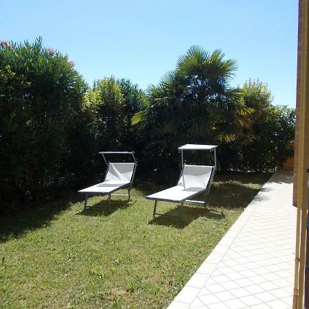 Alessandria Residence Desenzano del Garda Bagian luar foto