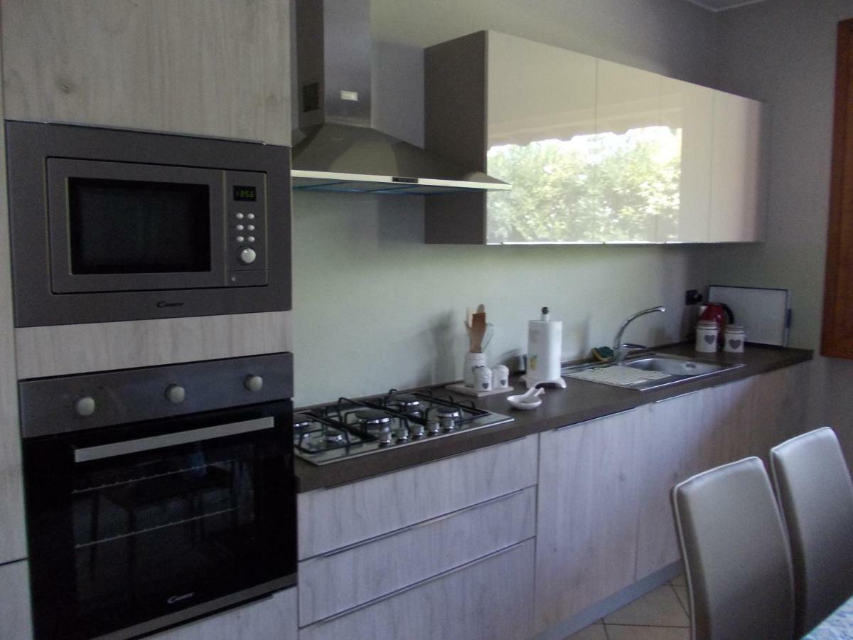 Alessandria Residence Desenzano del Garda Bagian luar foto